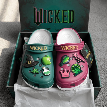 🎁 Wicked 2025 Crocs With Charms